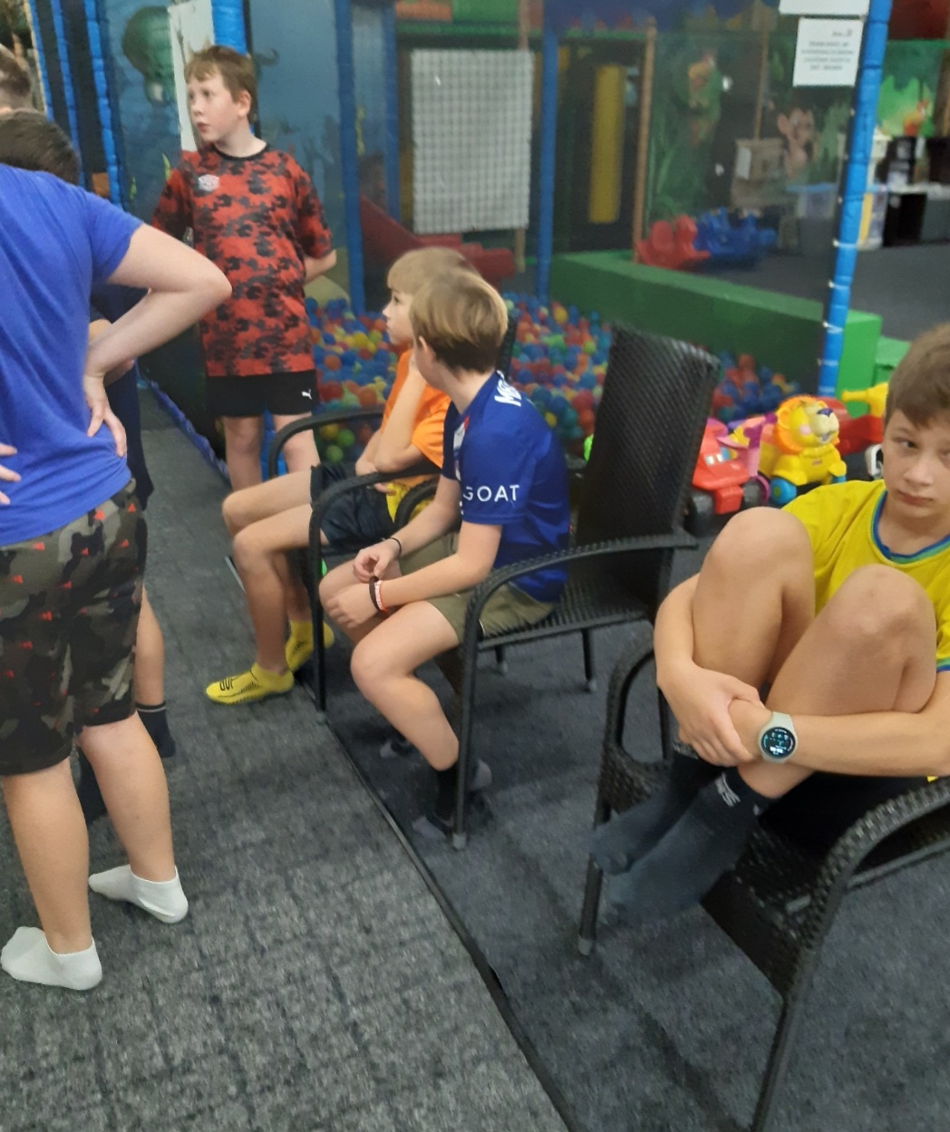 Screenshot_20251119-123323_Gallery